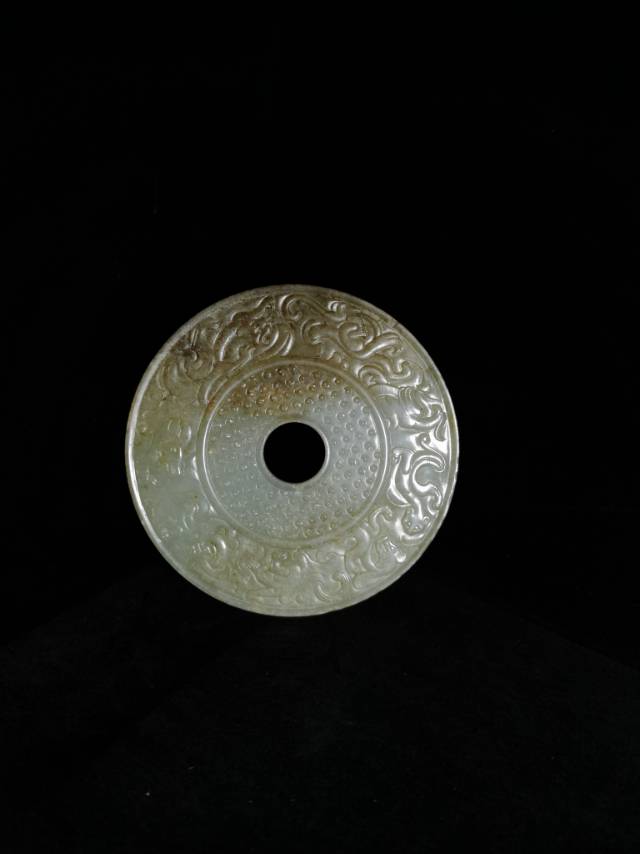 龙凤谷纹双区玉璧